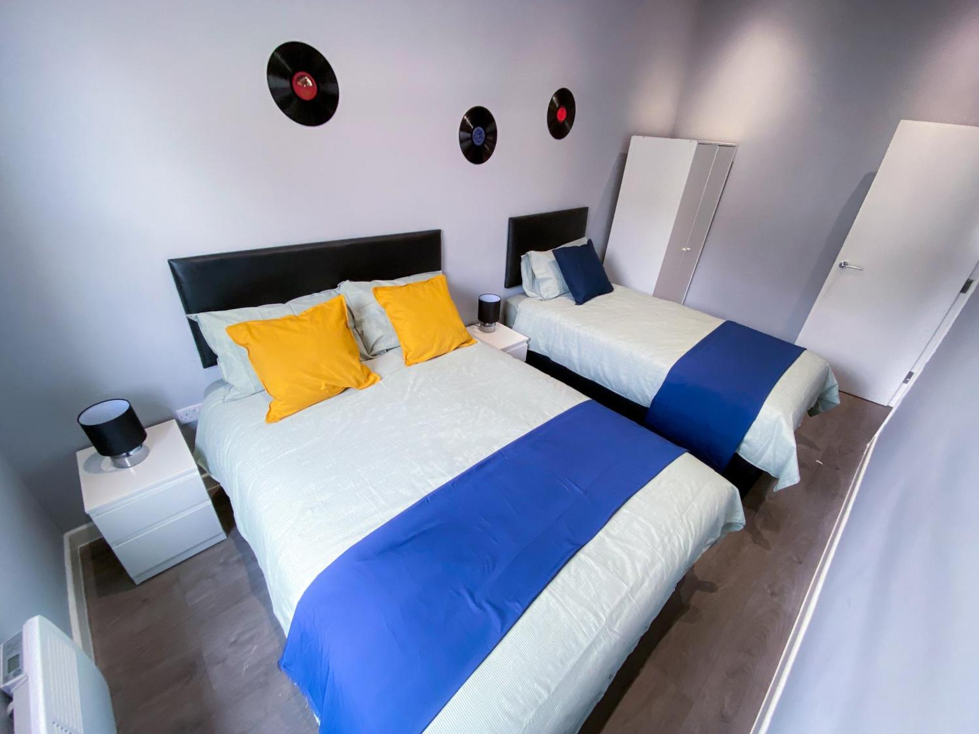 Modern 1 Bedroom Flat In Wood Green Londres Exterior foto