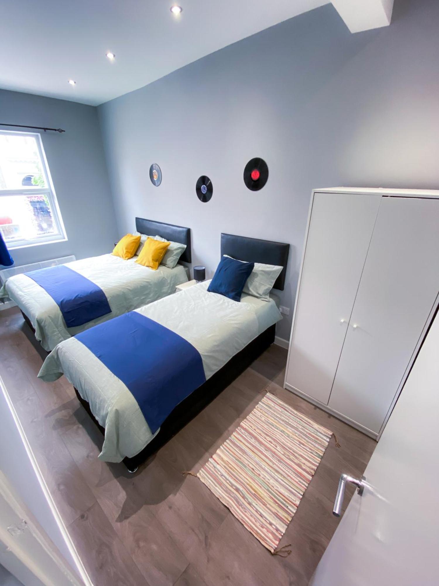 Modern 1 Bedroom Flat In Wood Green Londres Exterior foto
